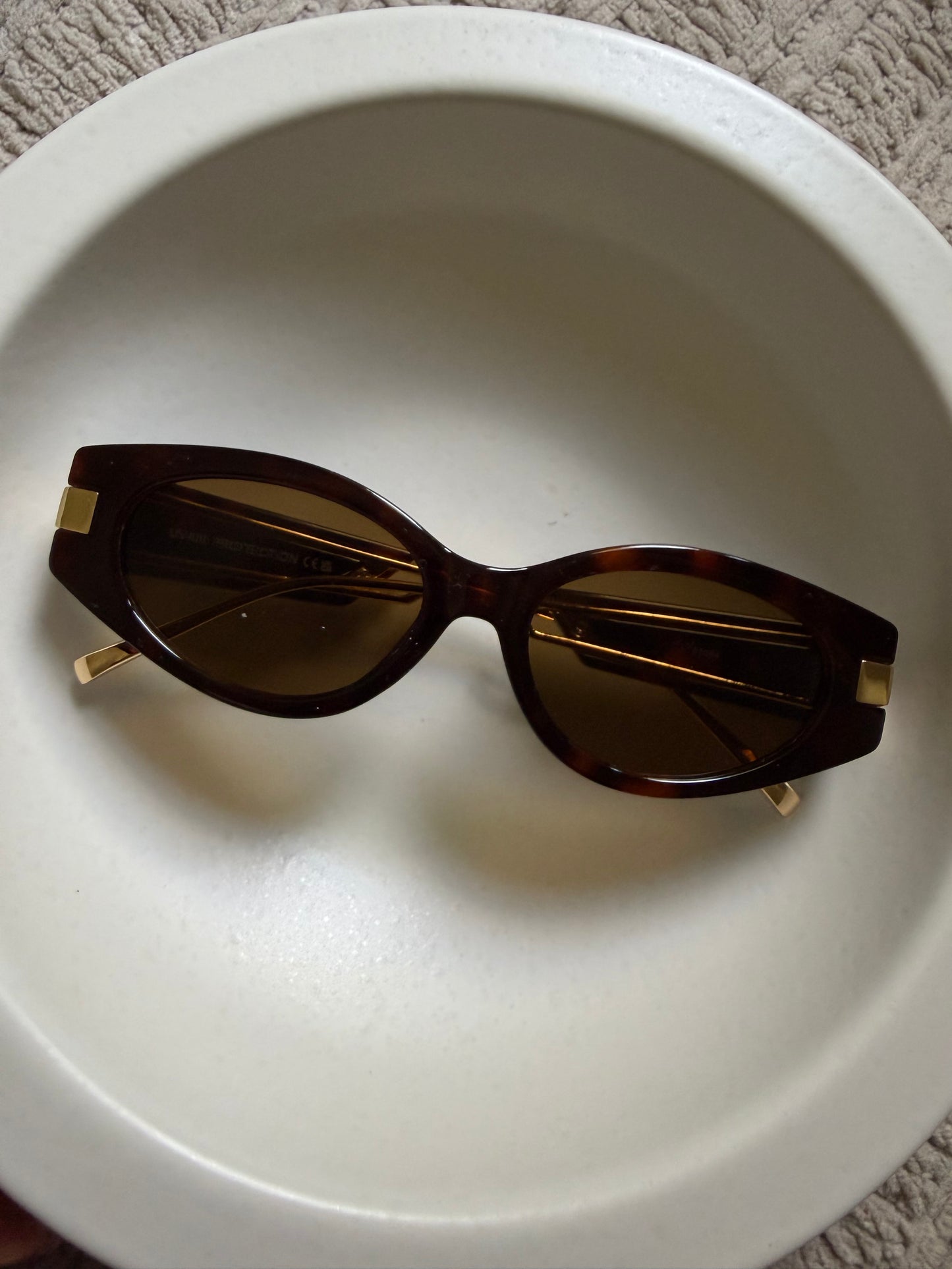 Desnuda Gold Frame Sunglasses - Tortoiseshell