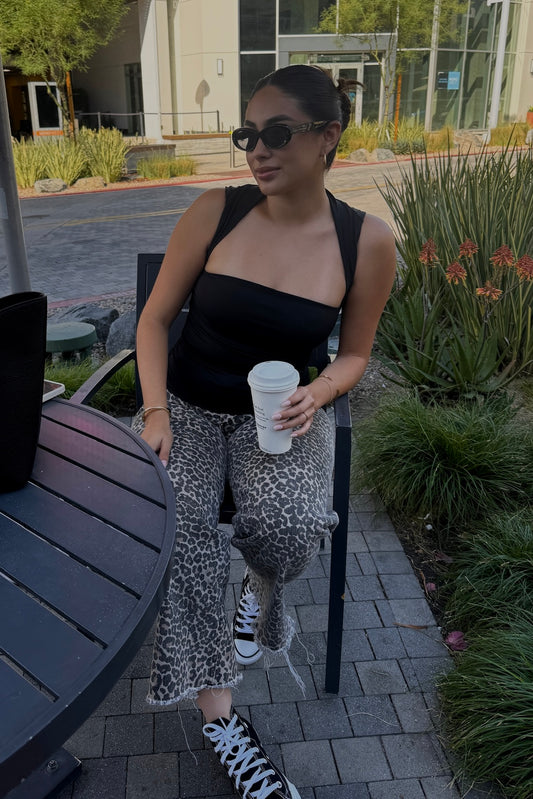 Rooted Contour Top-Black